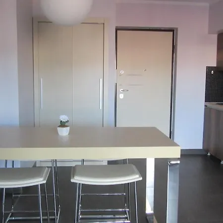 Lägenhet Top Floor Business Apartament